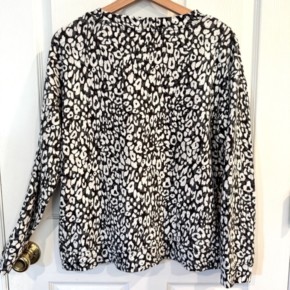 Tahari Black & White Animal Print Long Sleeve Top Size L - Picture 5 of 5